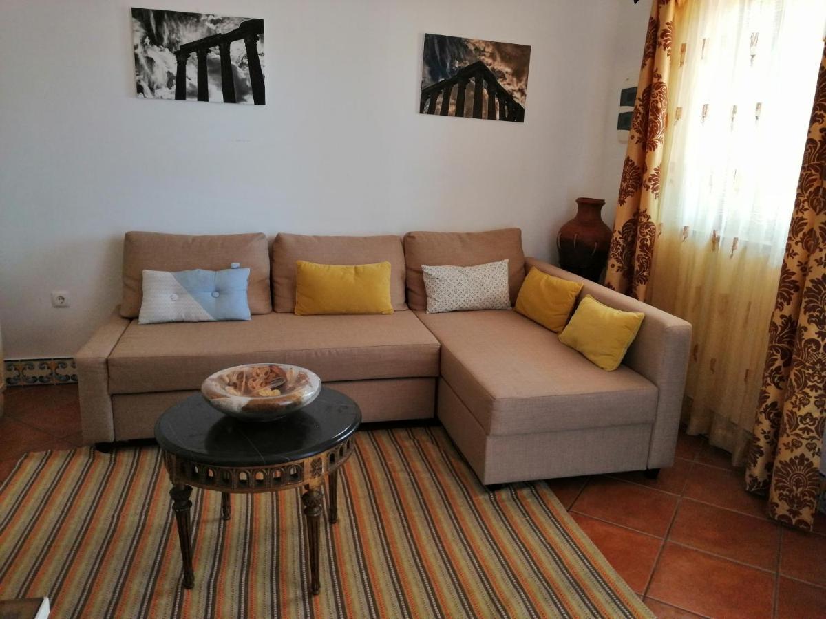 Casa Vitoria Guest House エヴォラ エクステリア 写真