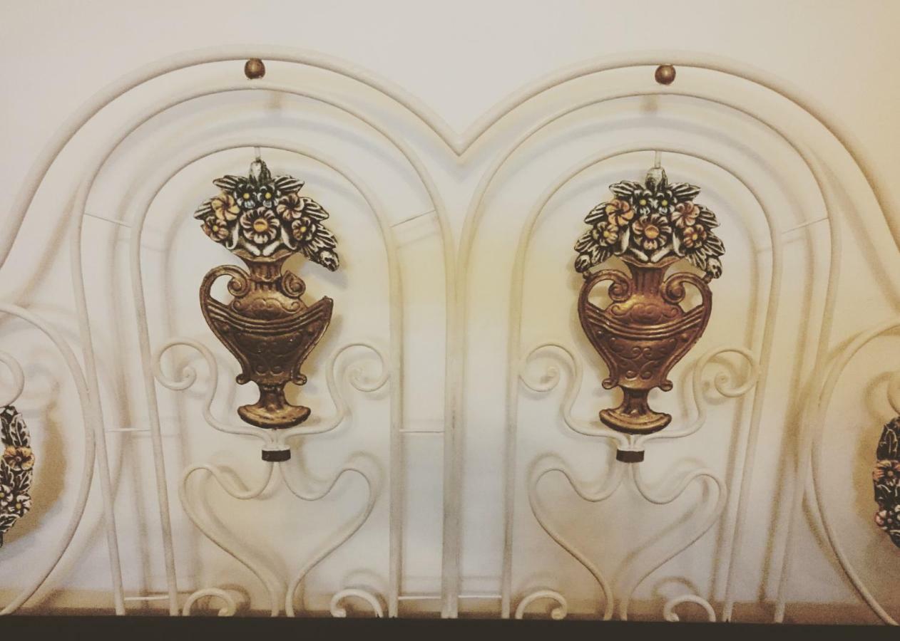 Casa Vitoria Guest House エヴォラ エクステリア 写真
