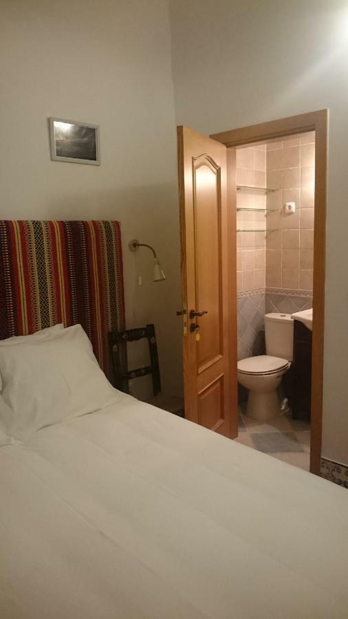 Casa Vitoria Guest House エヴォラ エクステリア 写真