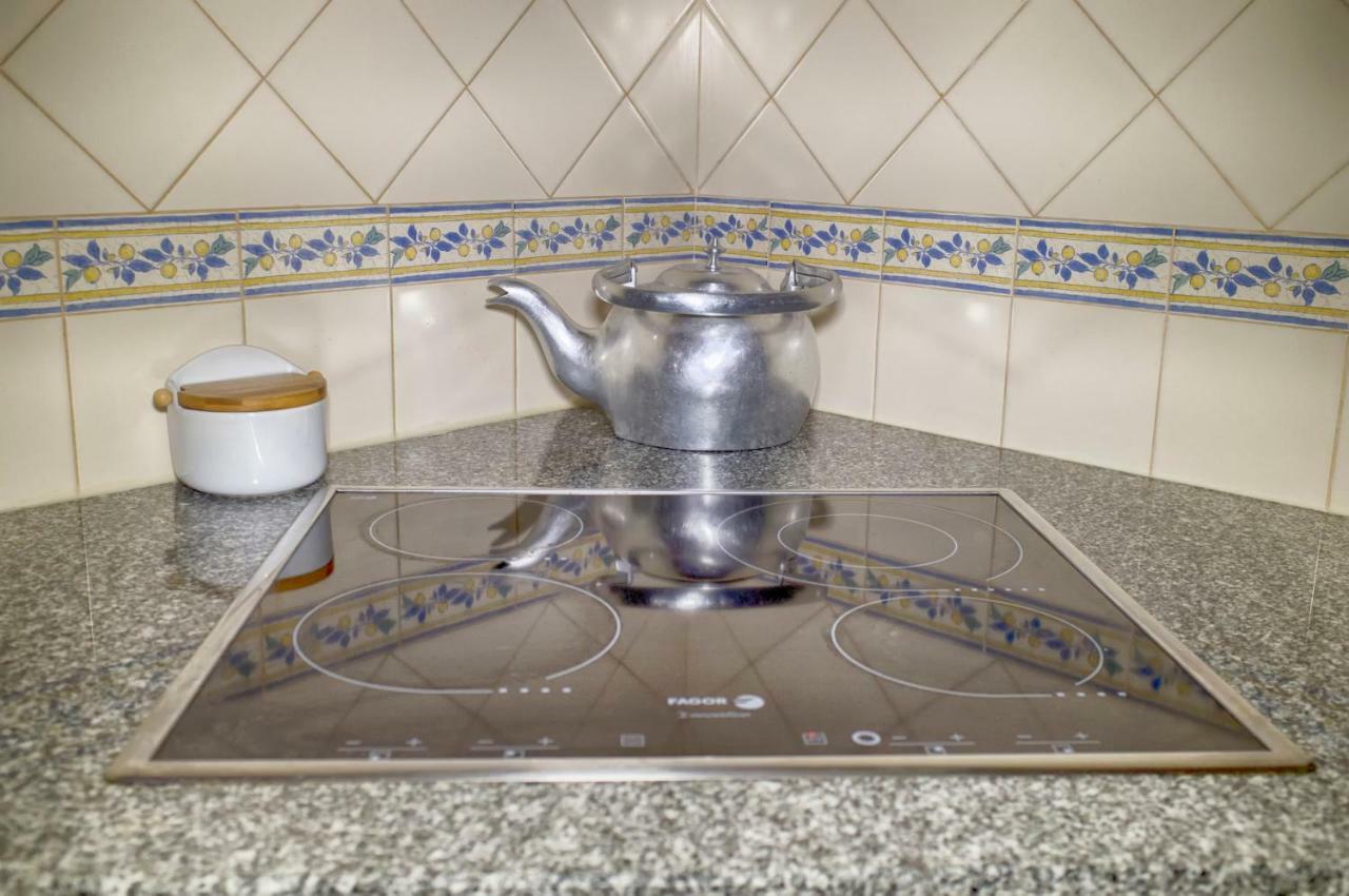 Casa Vitoria Guest House エヴォラ エクステリア 写真